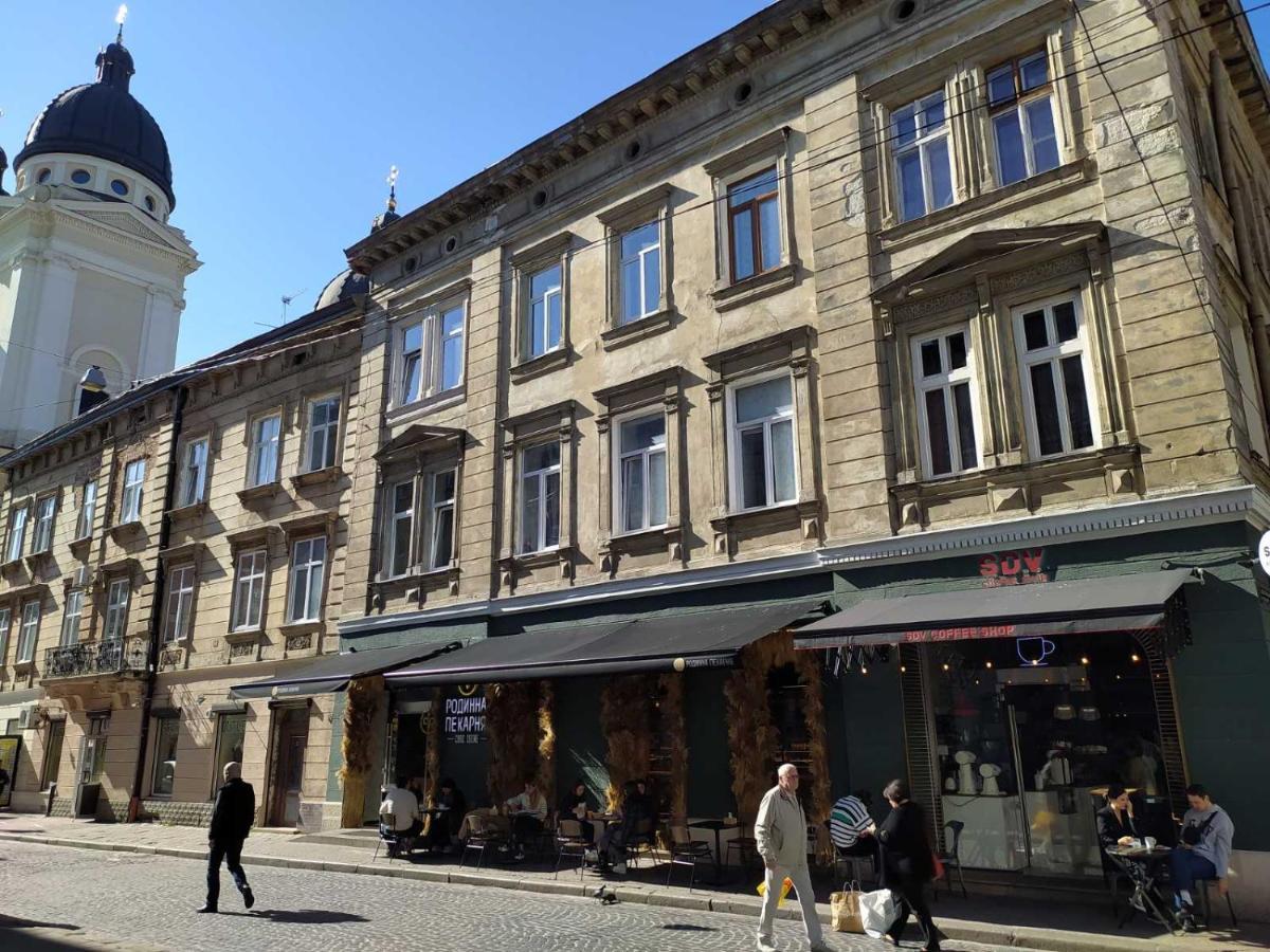 Apartment In The Centre Of Lviv Exterior photo