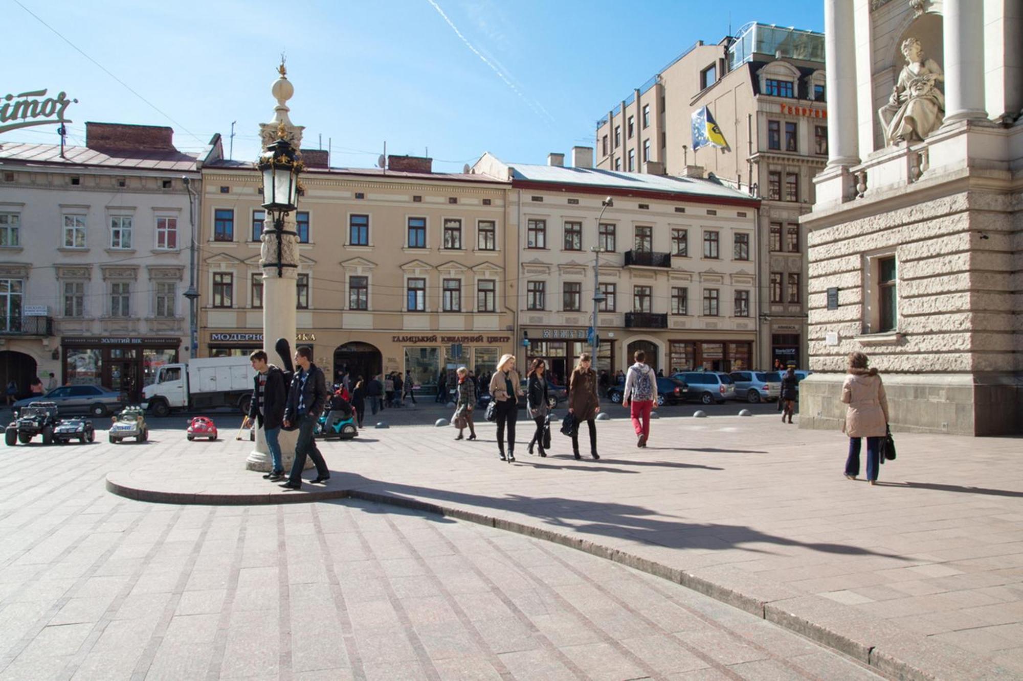 Apartment In The Centre Of Lviv Room photo