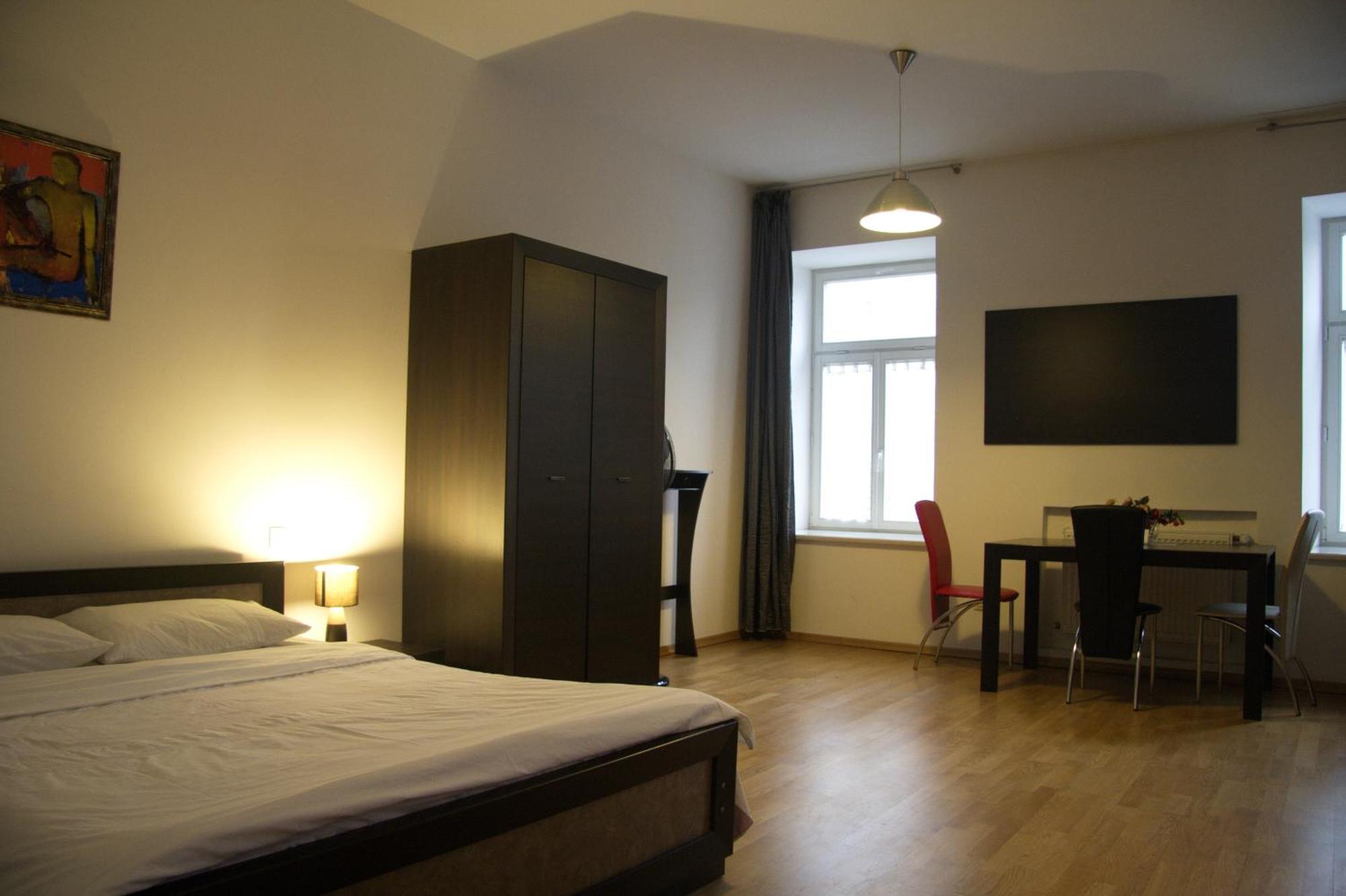 Apartment In The Centre Of Lviv Room photo