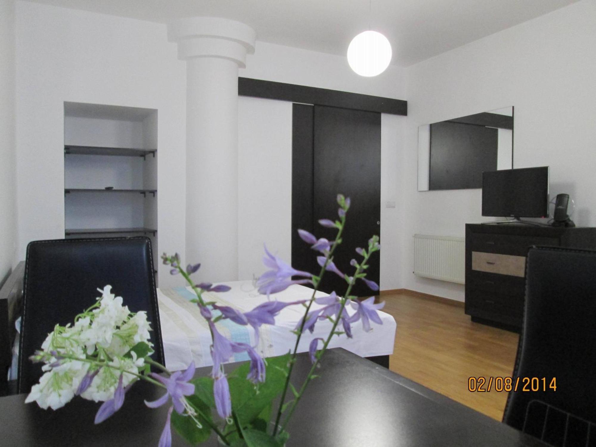 Apartment In The Centre Of Lviv Exterior photo