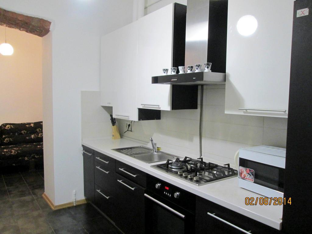 Apartment In The Centre Of Lviv Exterior photo